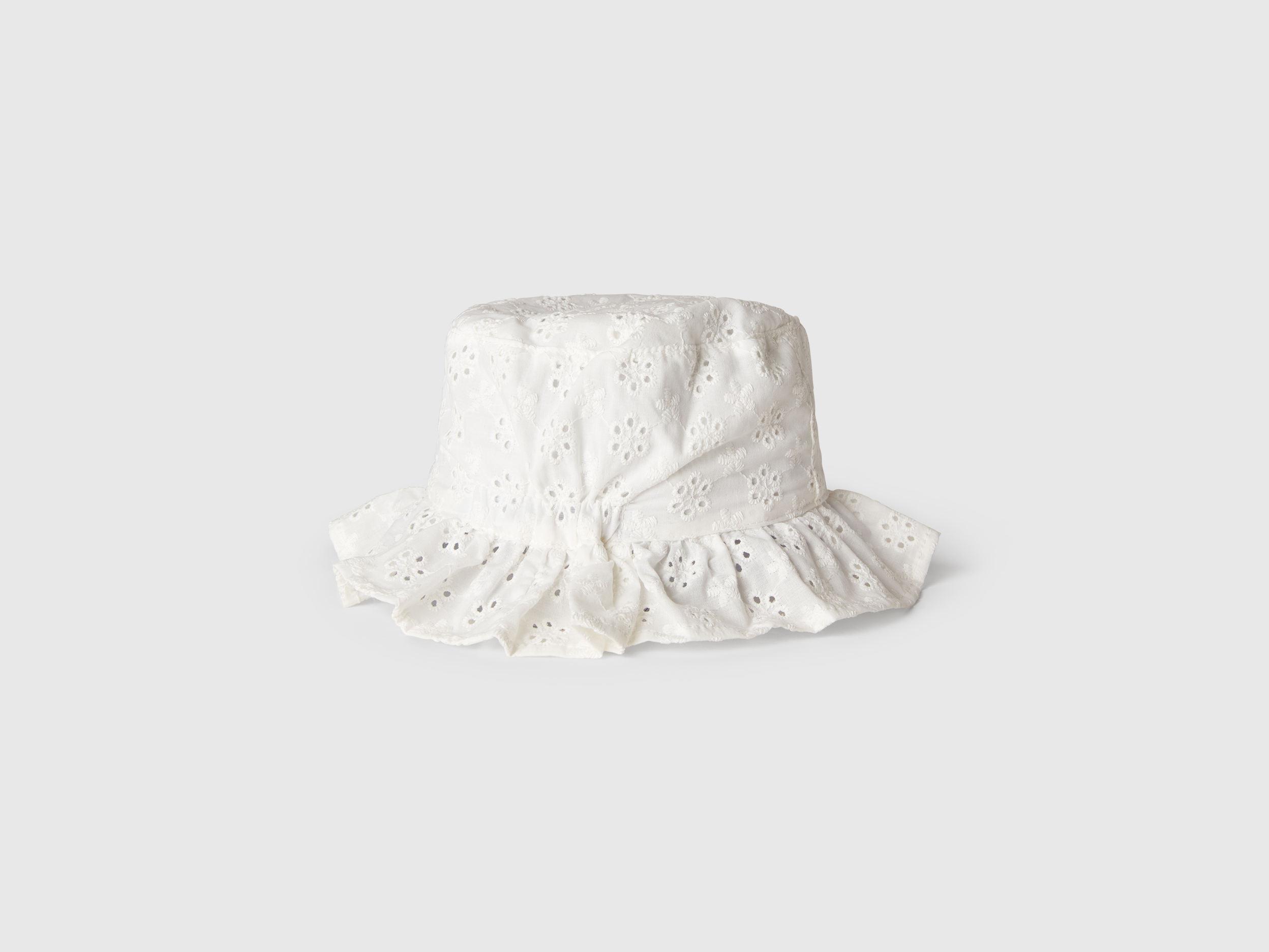 Benetton, Καπέλο Με Κεντήματα Σανγκάλο, size 3-4, Λευκο, Παιδικά φωτογραφία