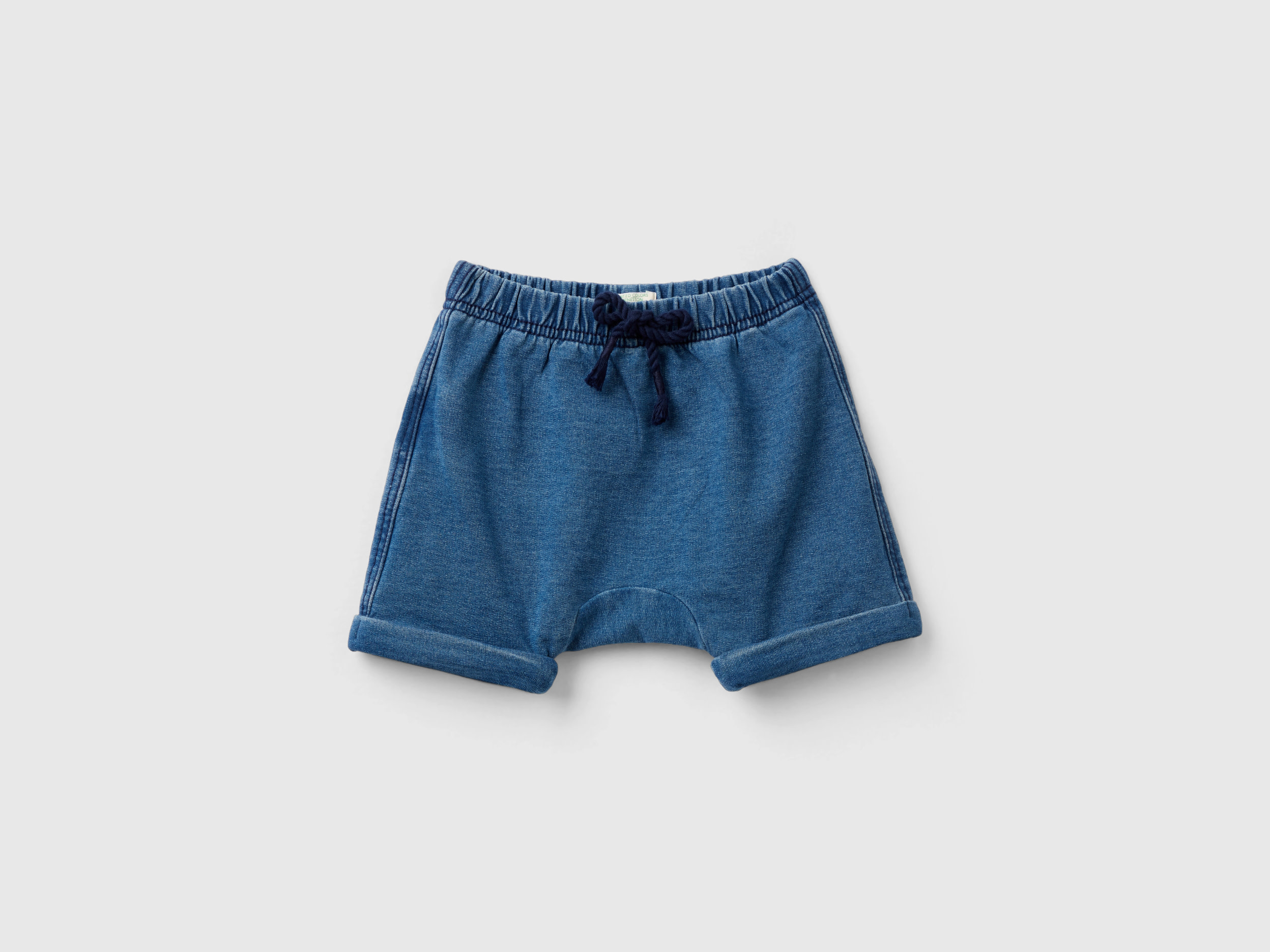 Benetton, Shorts Con Patch In Felpa Effetto Denim, Blu, Bambini