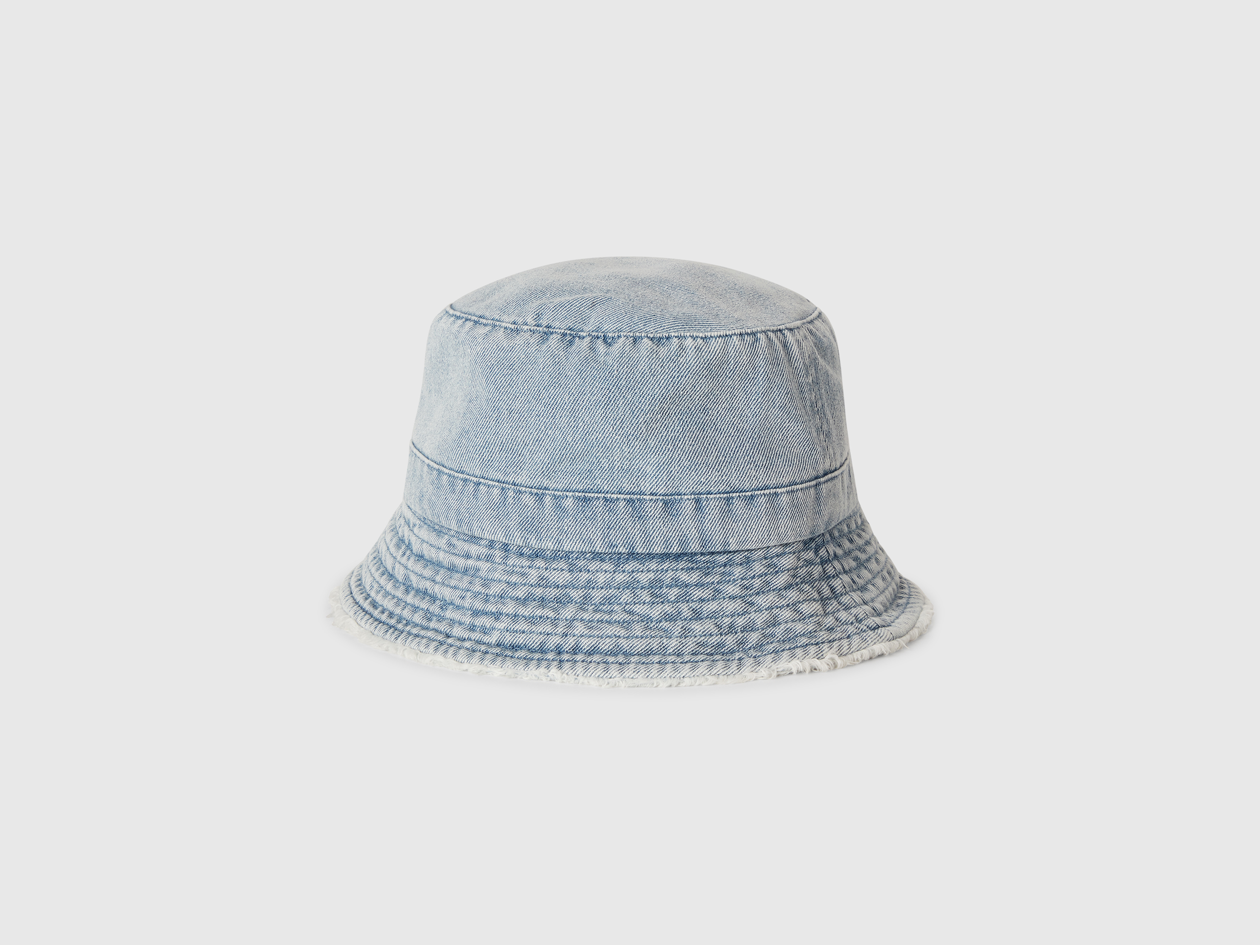 BUCKET HATS