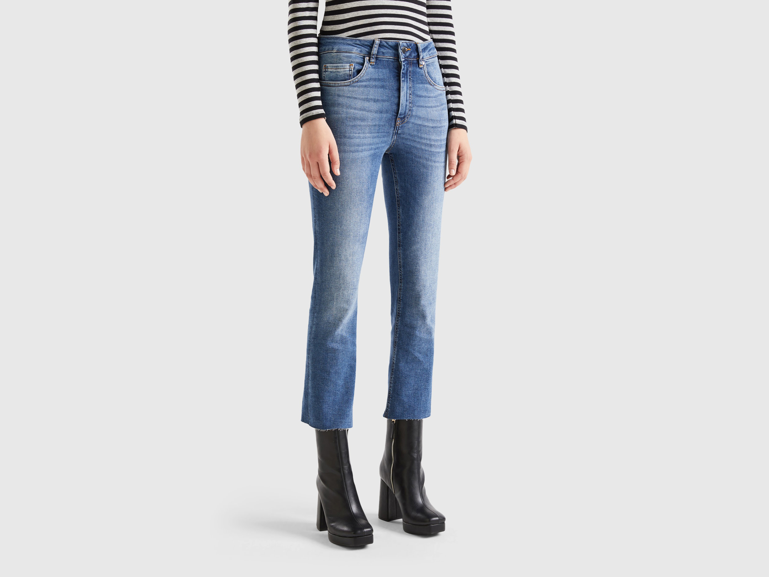 Benetton, Cropped Five-pocket Jeans, size 33, Blue, Women