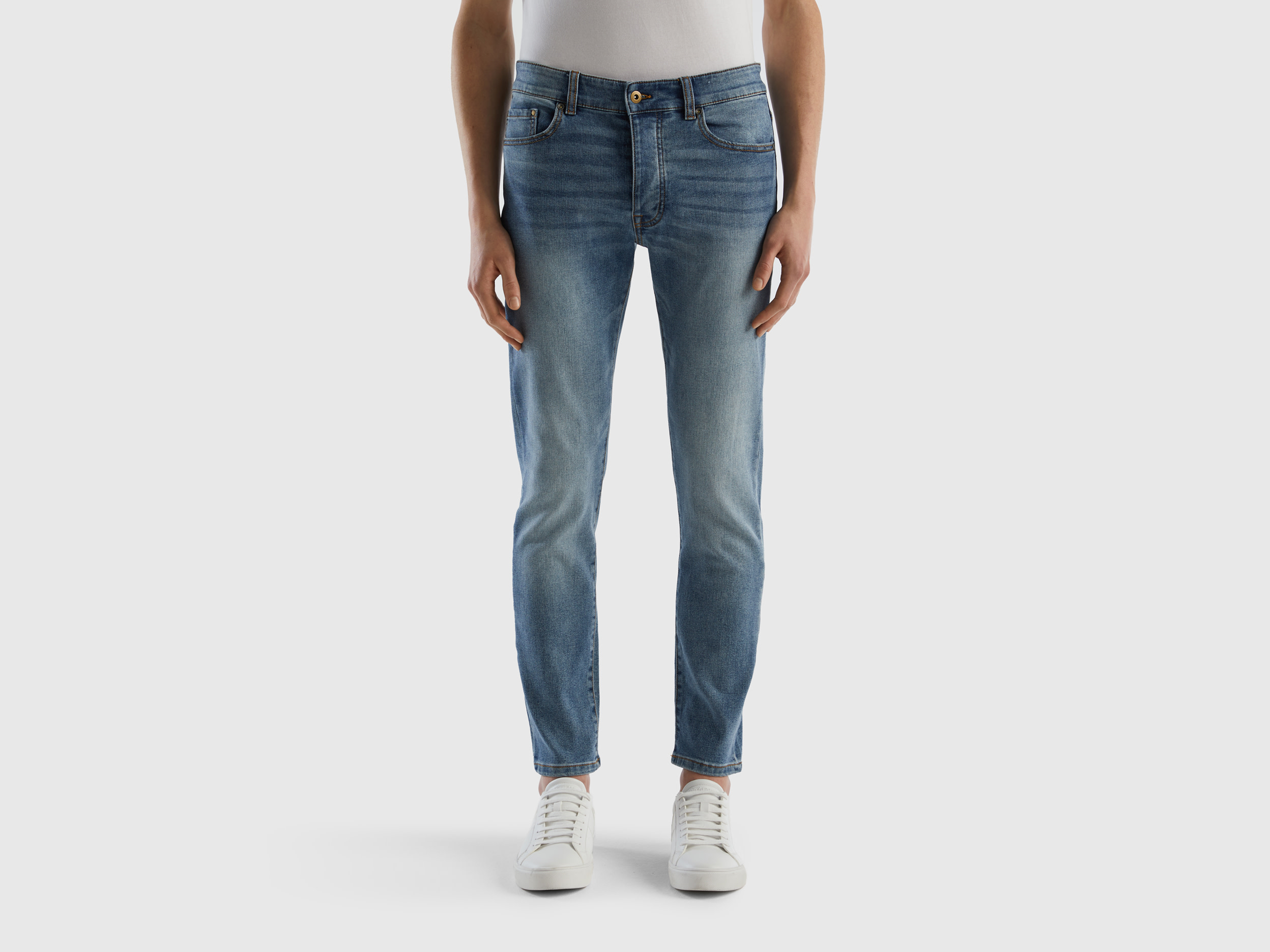 Benetton, Five Pocket Slim Fit Jeans, size 33, Light Blue, Men