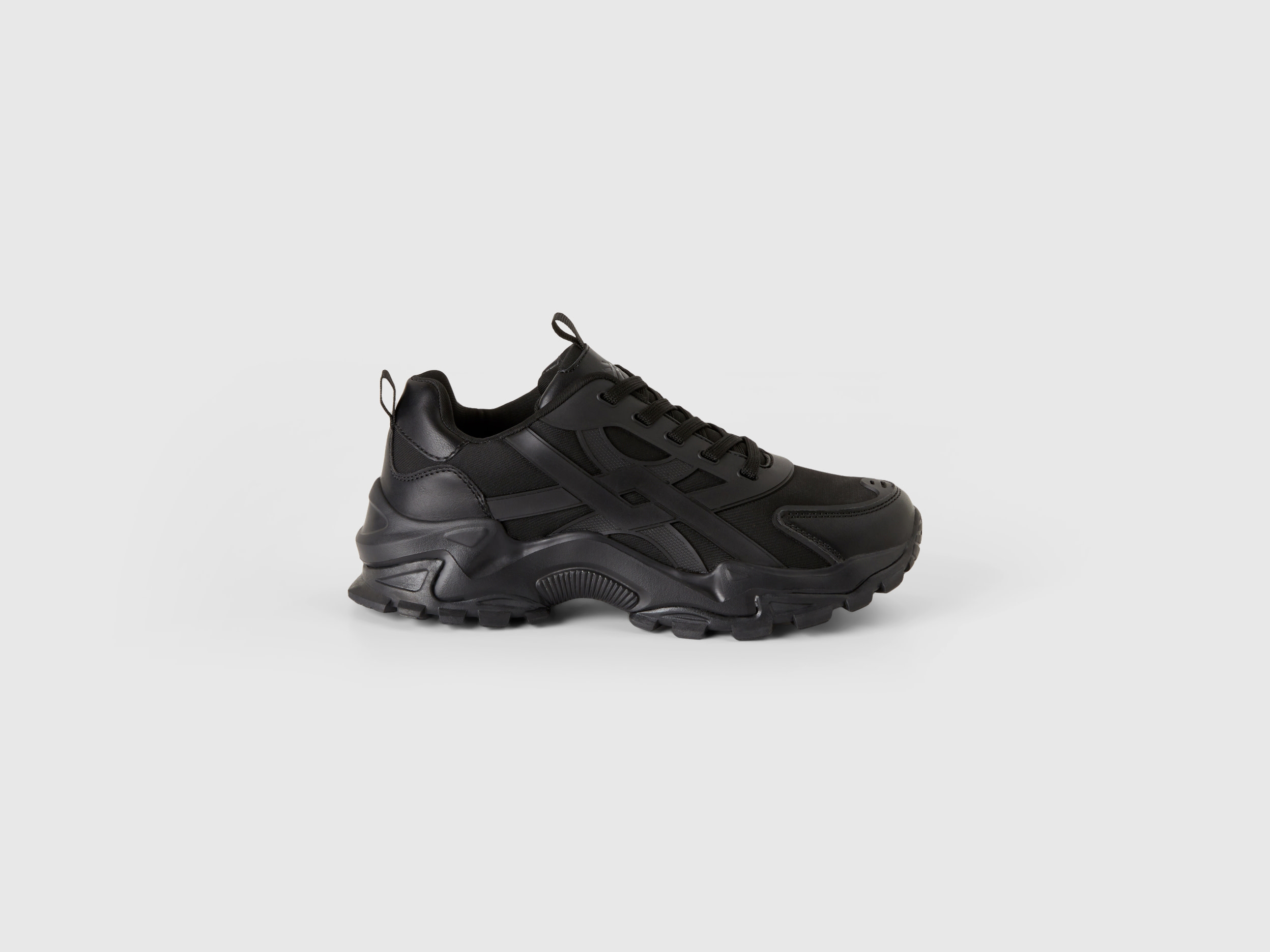 benetton, black running sneakers, size 11, black, women