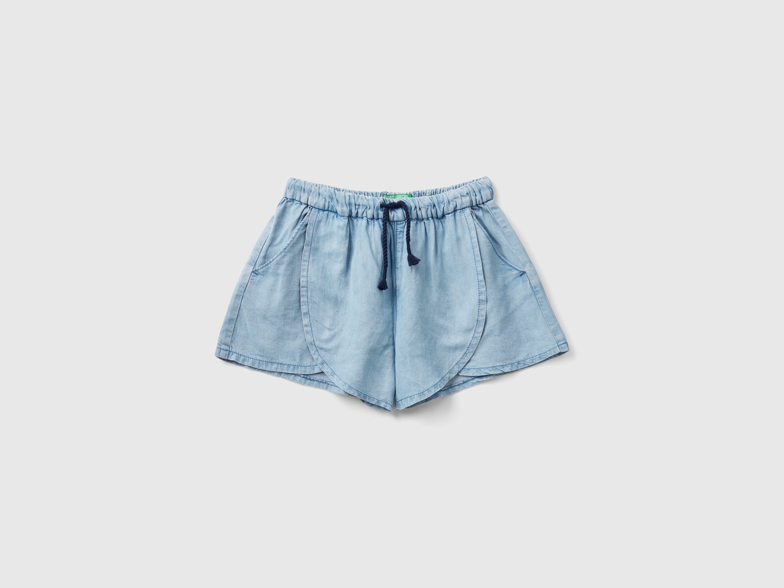 Benetton, Pantaloni Corti In Viscosa Sostenibile, Blu Chiaro, Bambini