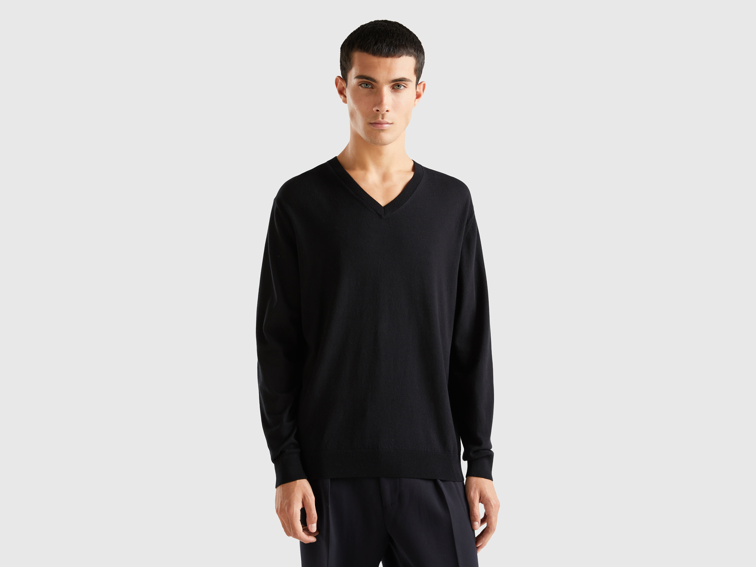 Benetton, V-neck Sweater In Lightweight Cotton Blend, size XS, Black, Men