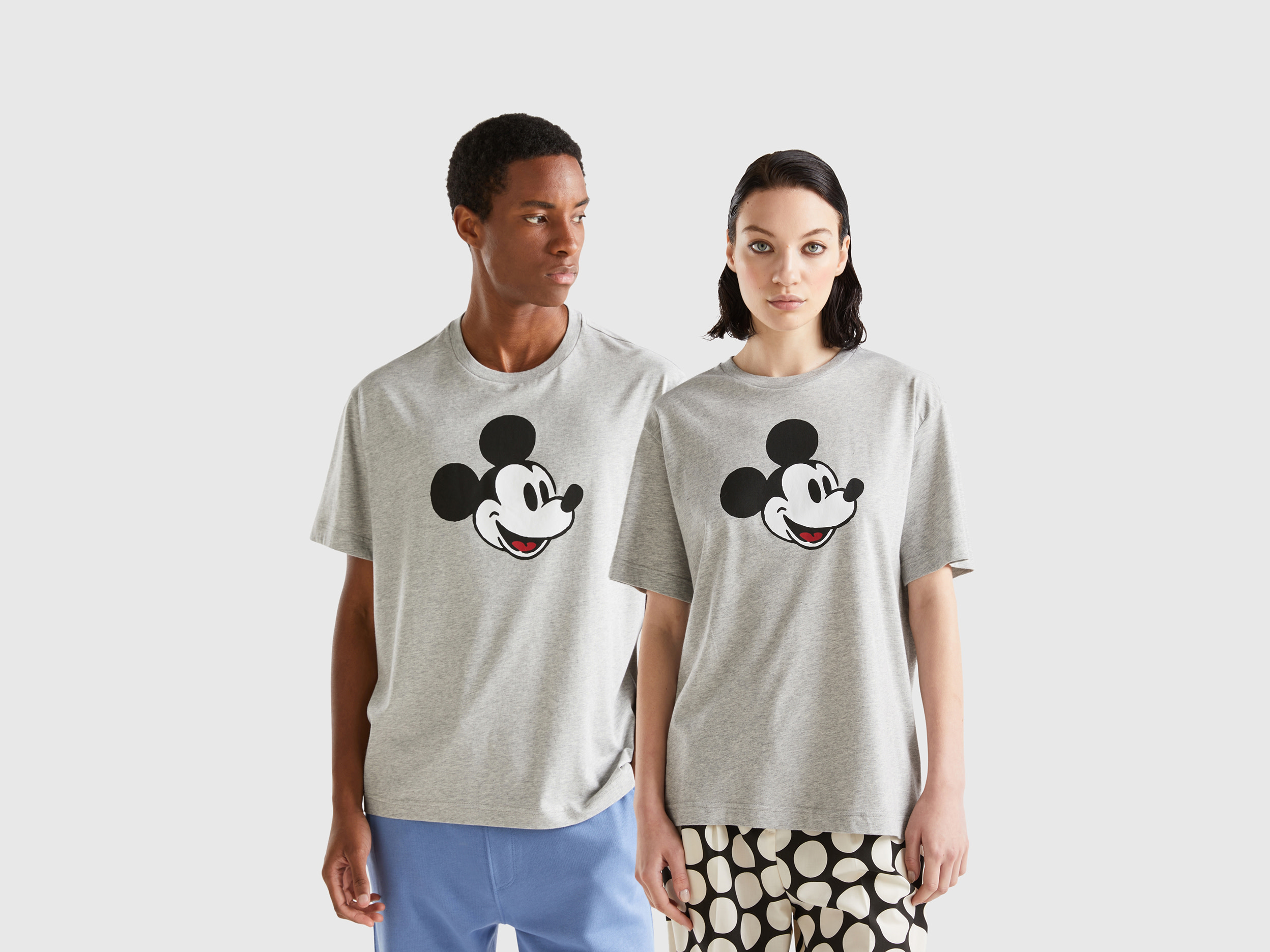 Benetton, Light Gray Mickey Mouse T-shirt, size XXL, Light Gray, Women
