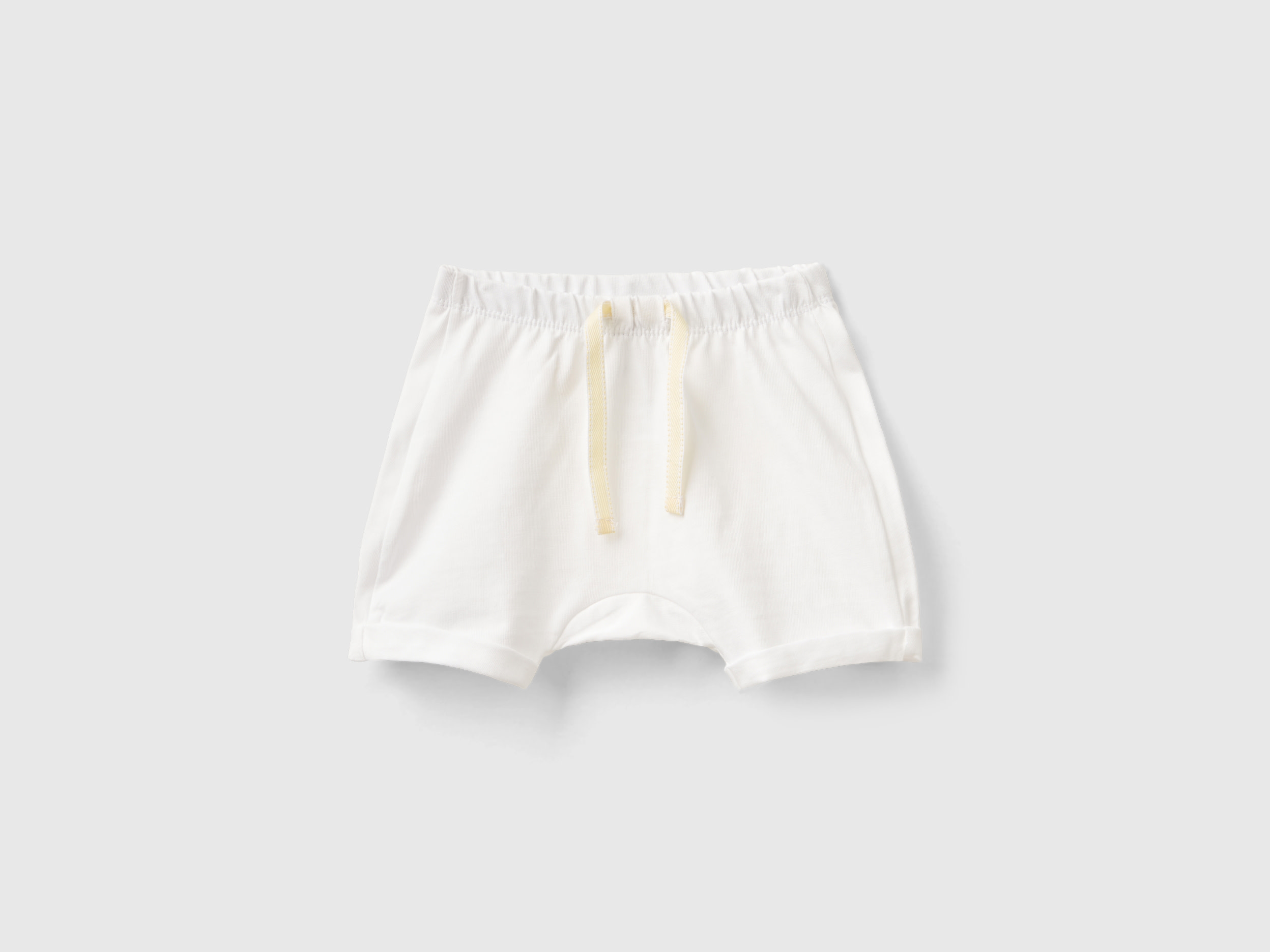 Image of Benetton, Shorts With Patch On The Back, size 68, White, Kids