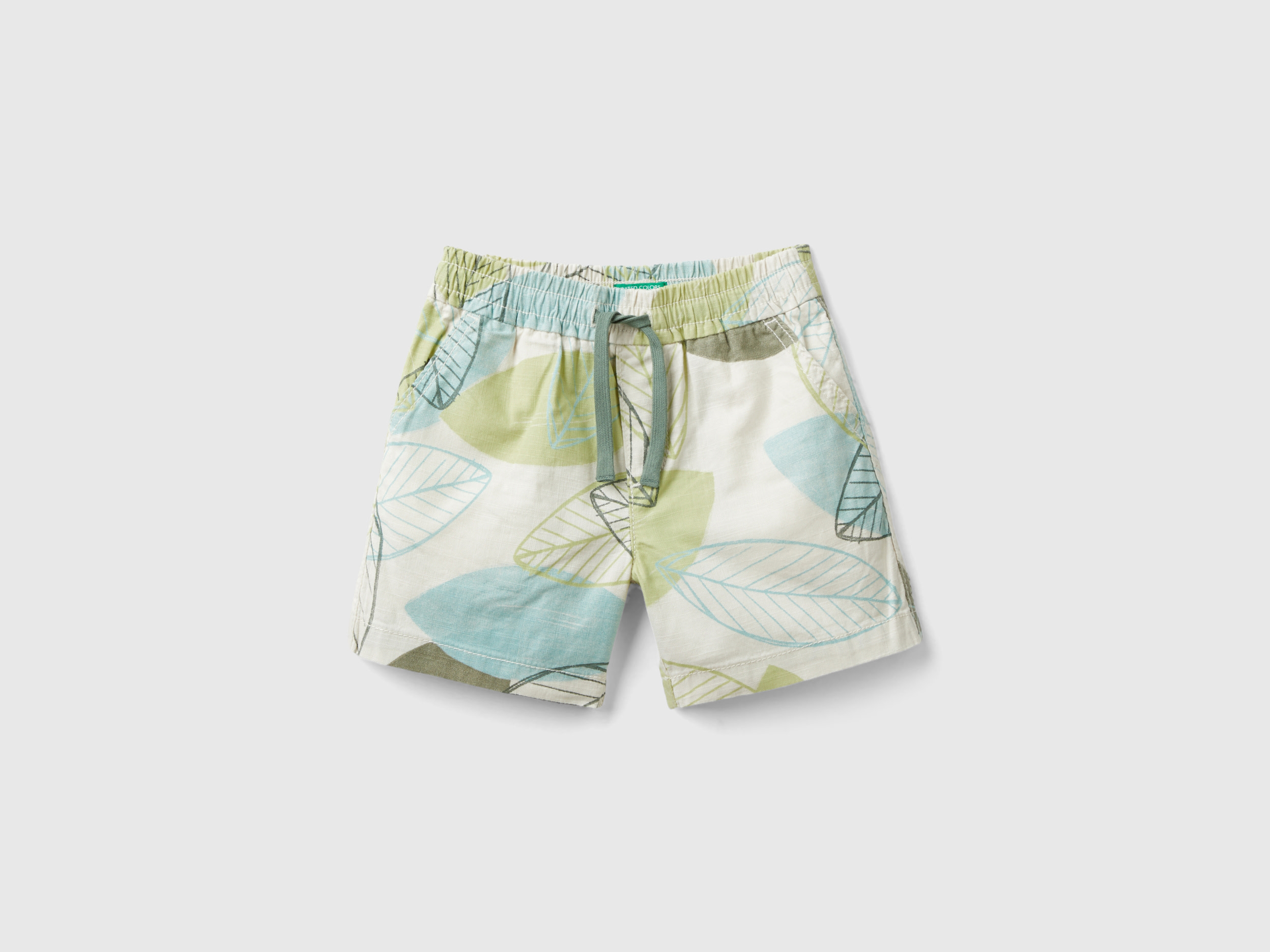 Benetton, Shorts Con Stampa Foglie, Bianco Panna, Bambini