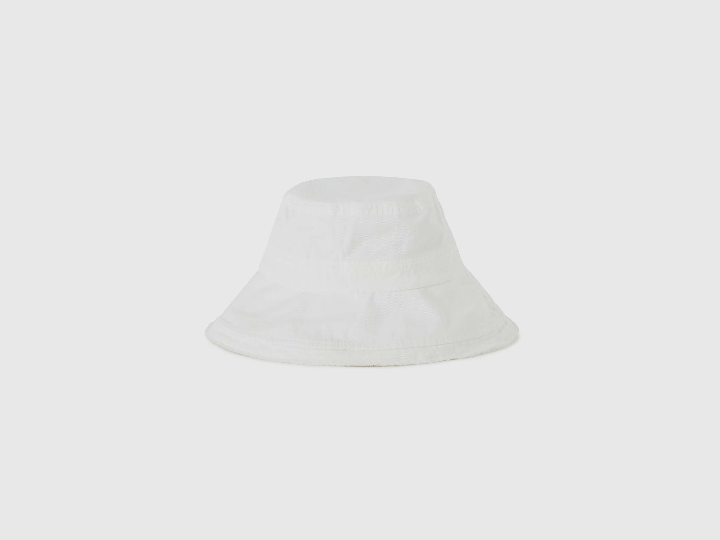 Benetton, White Bucket-style Hat, size S, Creamy White, Women