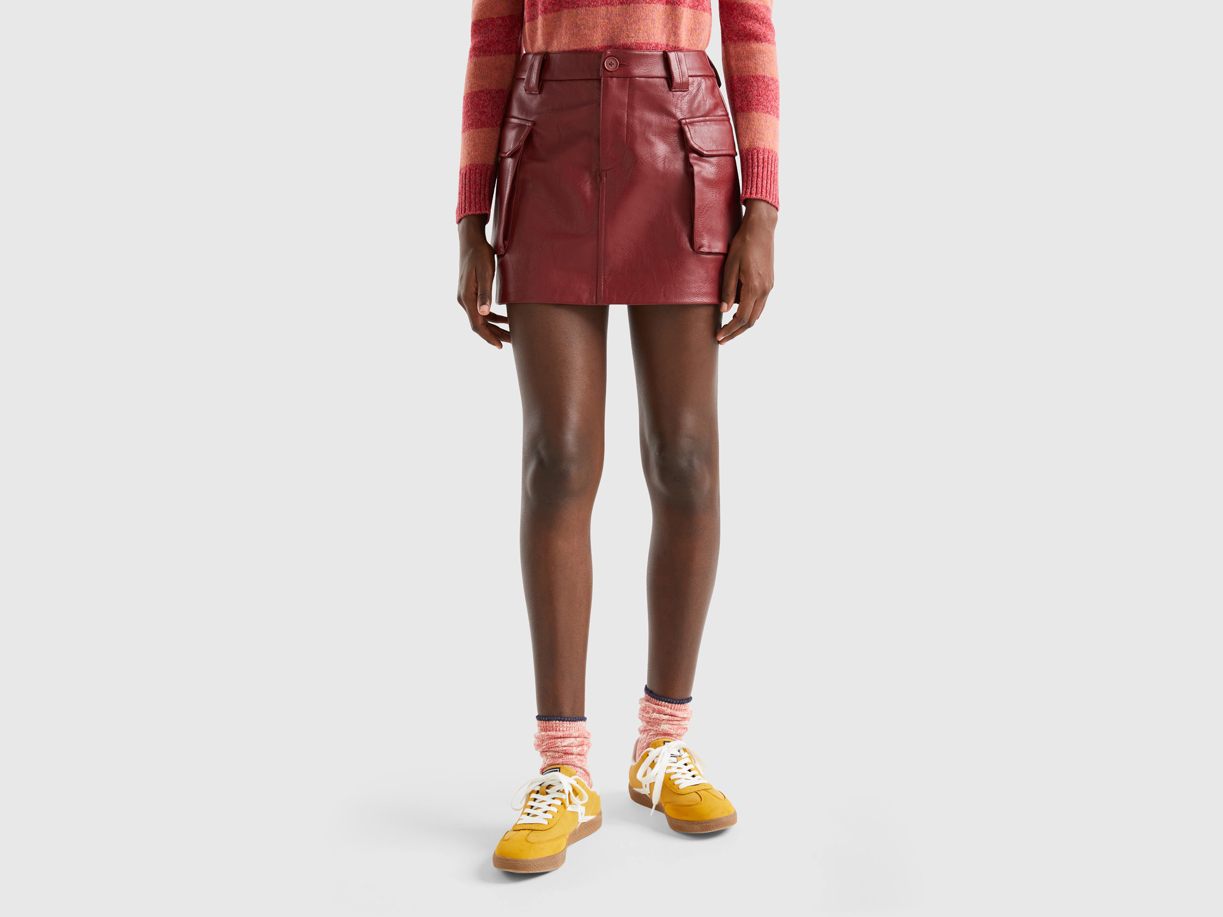 Benetton, Cargo Mini Skirt In Imitation Leather, size 10, Burgundy, Women